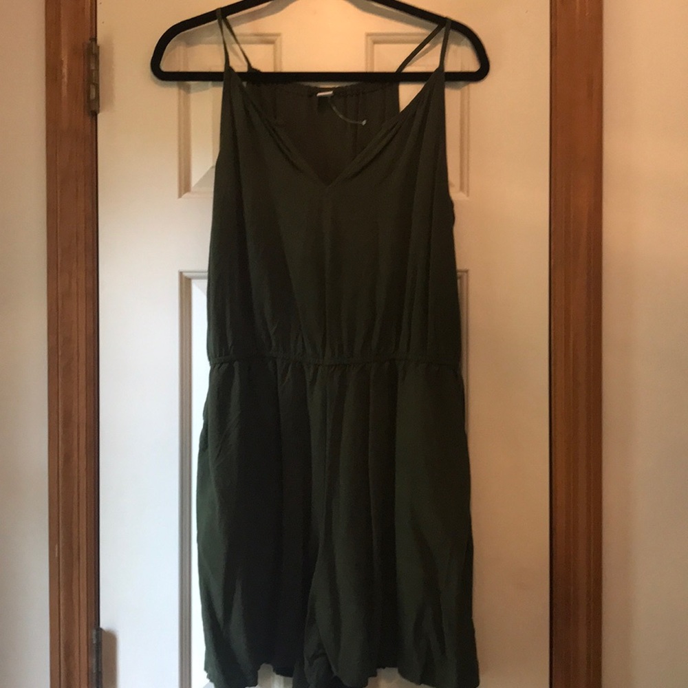 Women’s Sleeveless Romper